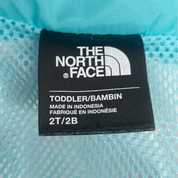 THE NORTH FACE Toddler Tailout Rain Jacket Size: 2T Color:White/Blue/Pink - Picture 2 of 12